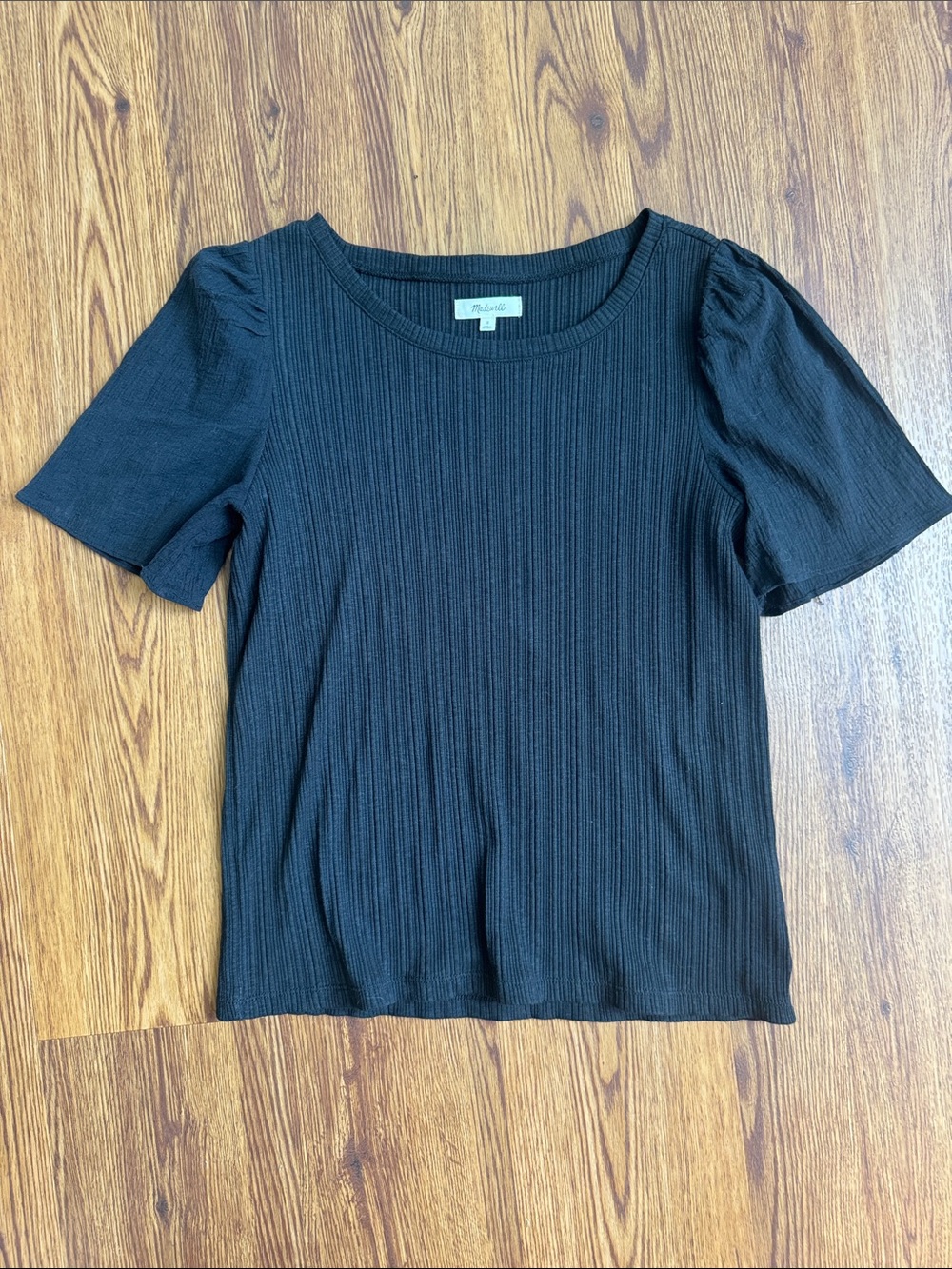 Madewell Black Ribbed Crewneck Short-Sleeve Tee with Subtle Puff Sleeves - Picture 1 of 5